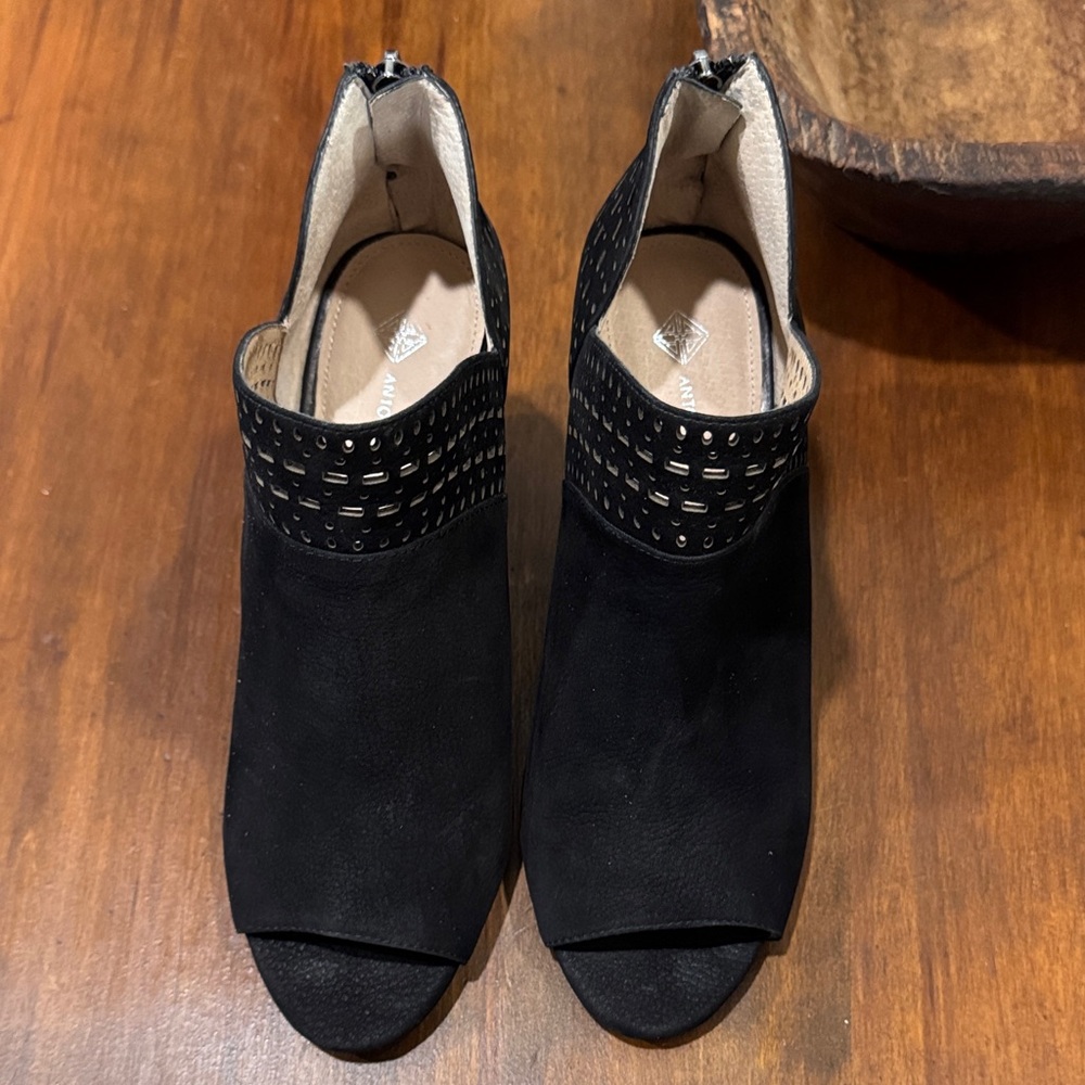 ANTONIO MELANI Black Peep-Toe Ankle Booties